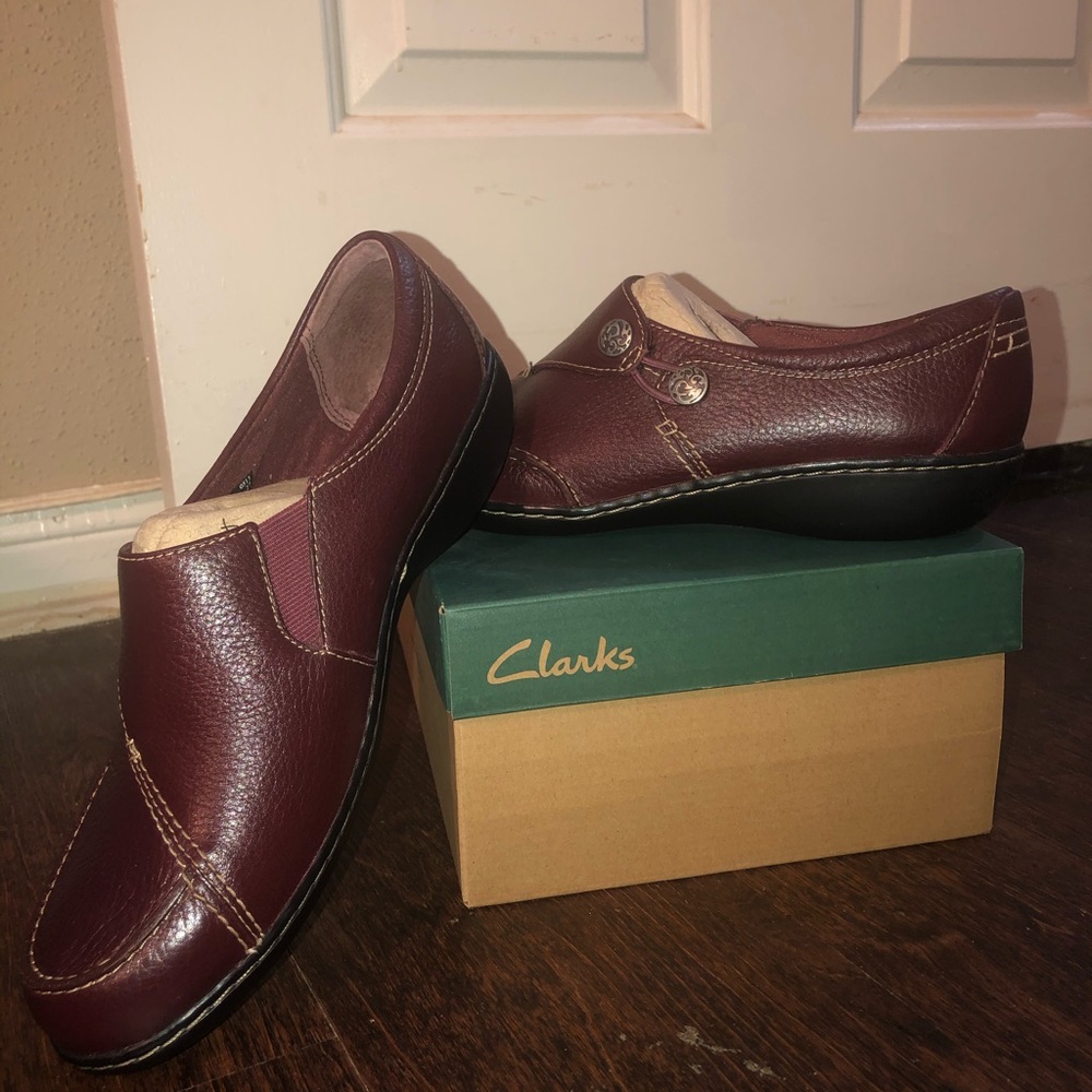 Clarks size 9